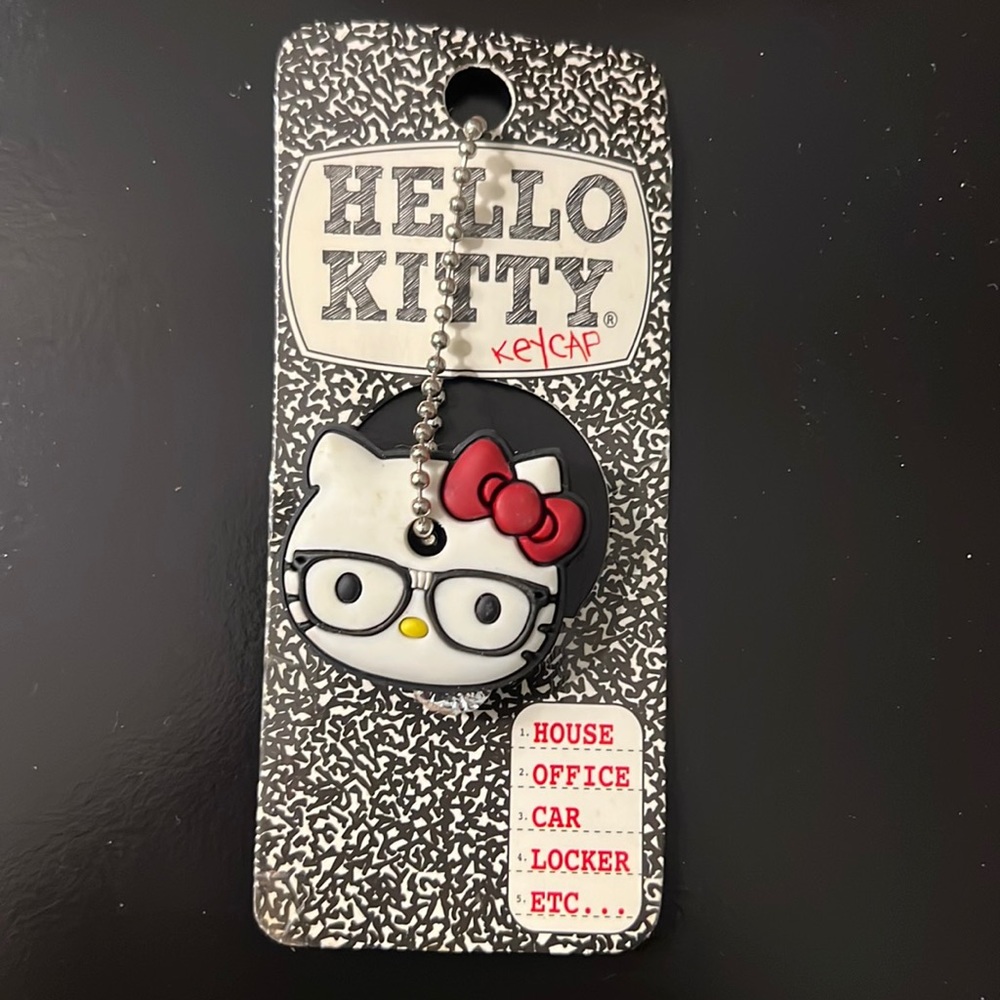 Hello Kitty Keycap - Picture 1 of 3